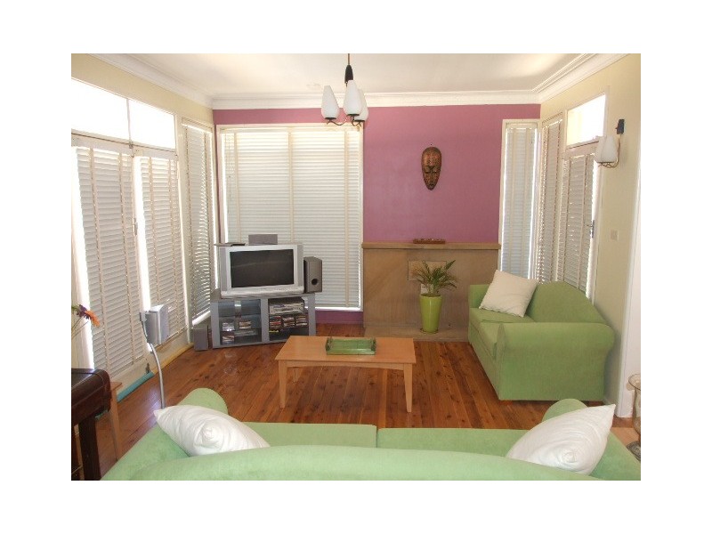 28 Weston Street, Parkes NSW 2870