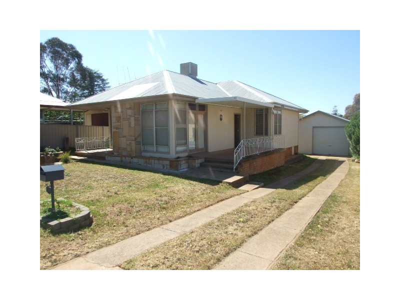 28 Weston Street, Parkes NSW 2870