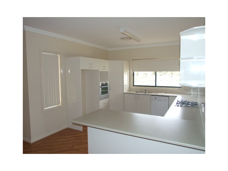 5 Koala Street, Parkes NSW 2870