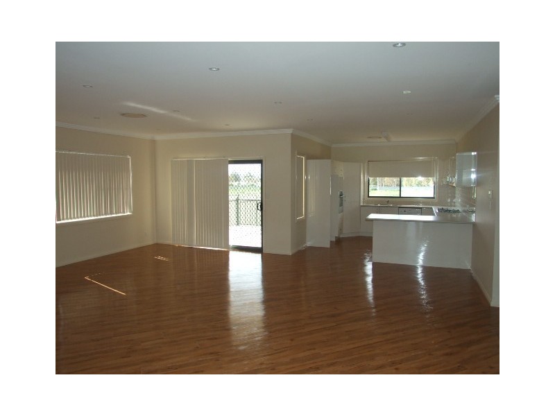 5 Koala Street, Parkes NSW 2870