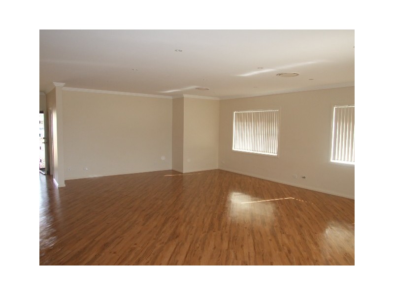 5 Koala Street, Parkes NSW 2870