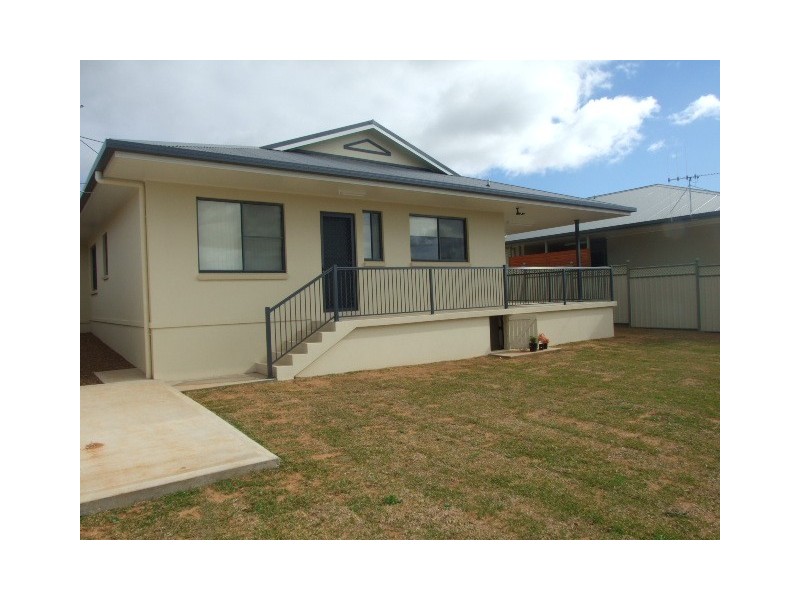 5 Koala Street, Parkes NSW 2870