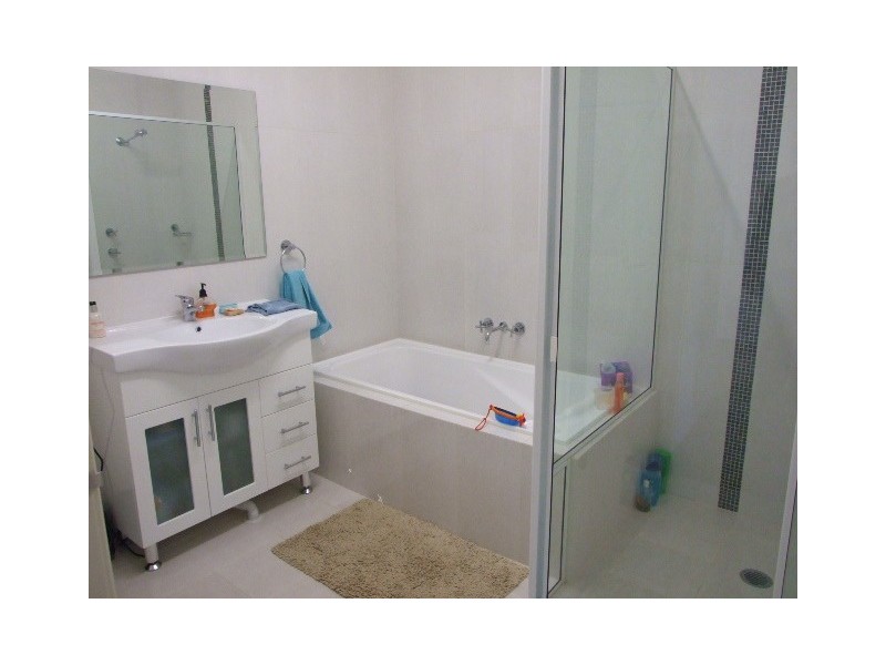 36 Best Street, Parkes NSW 2870