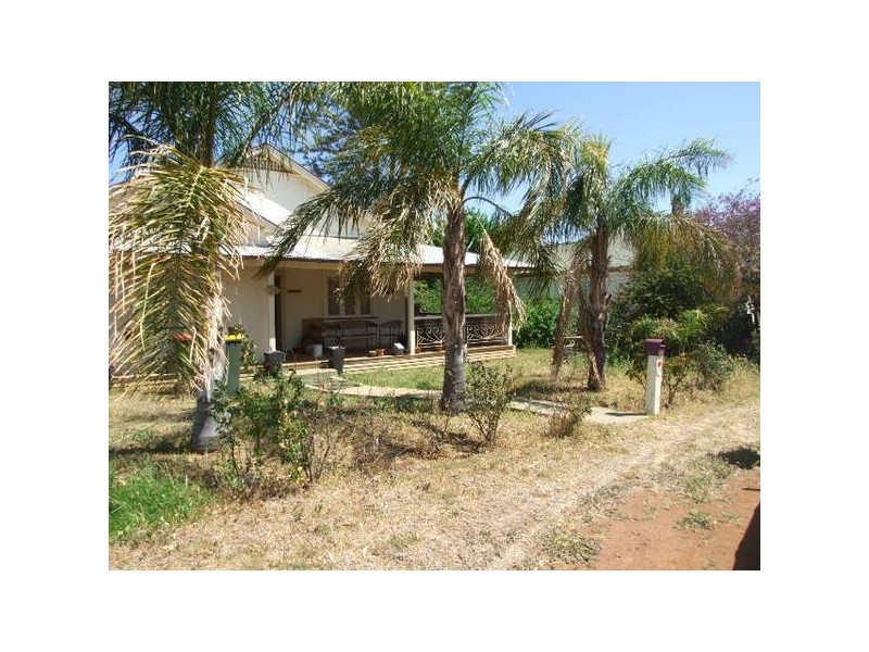 58 Boori Street, Peak Hill NSW 2869