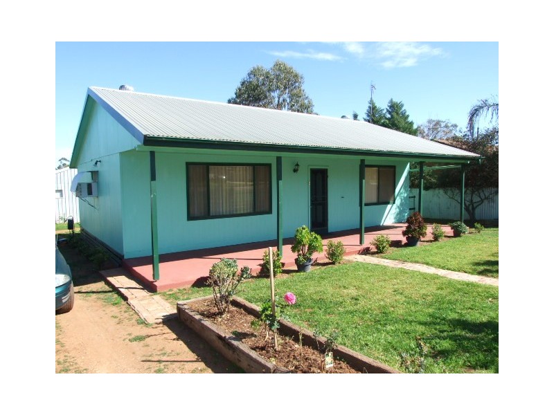 118 Boori Street, Peak Hill NSW 2869