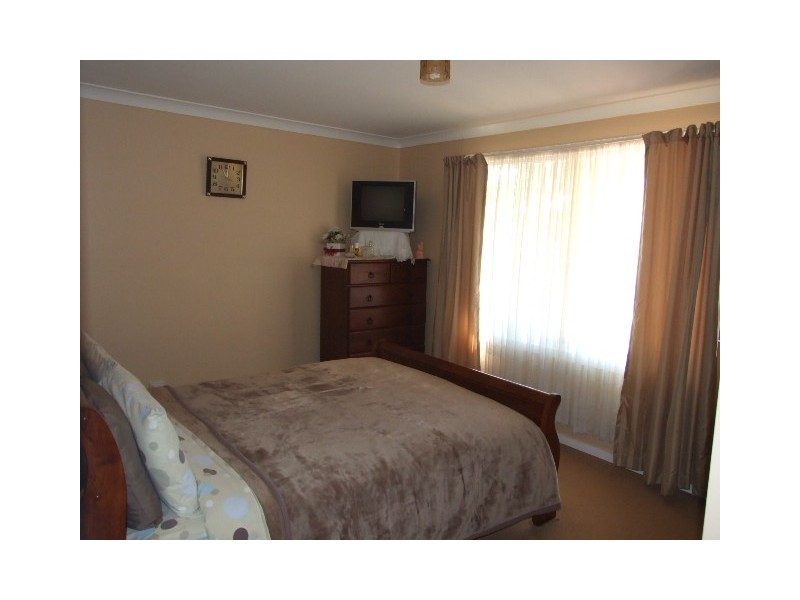 118 Boori Street, Peak Hill NSW 2869