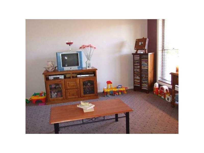 12 Glengowrie Close, Parkes NSW 2870