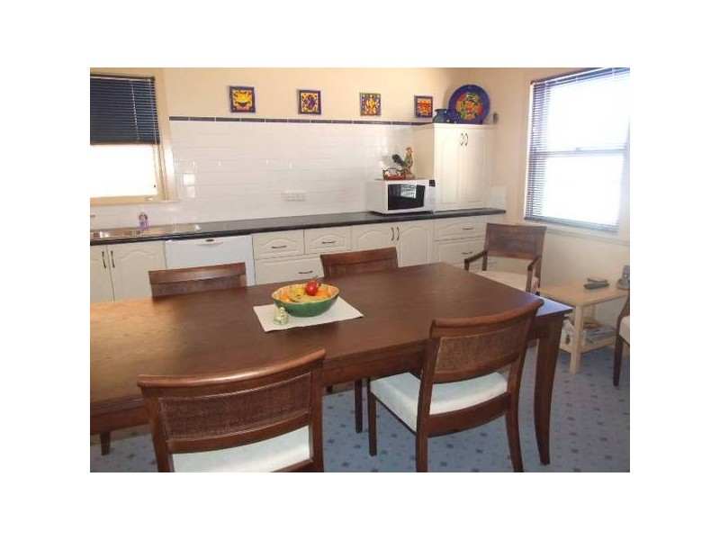 27 Mitchell, Parkes NSW 2870