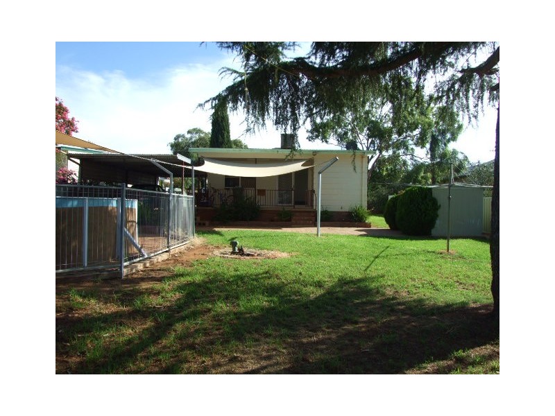 35 Want Street, Parkes NSW 2870