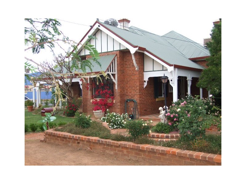 45 Church Street, Parkes NSW 2870