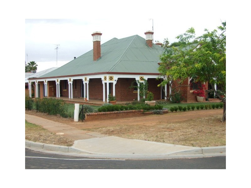 45 Church Street, Parkes NSW 2870