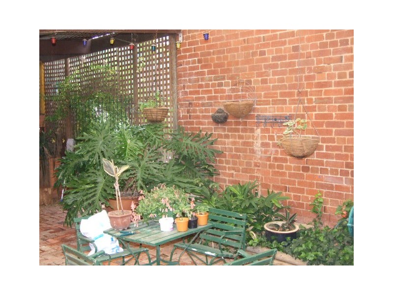 45 Church Street, Parkes NSW 2870