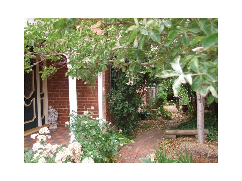 45 Church Street, Parkes NSW 2870