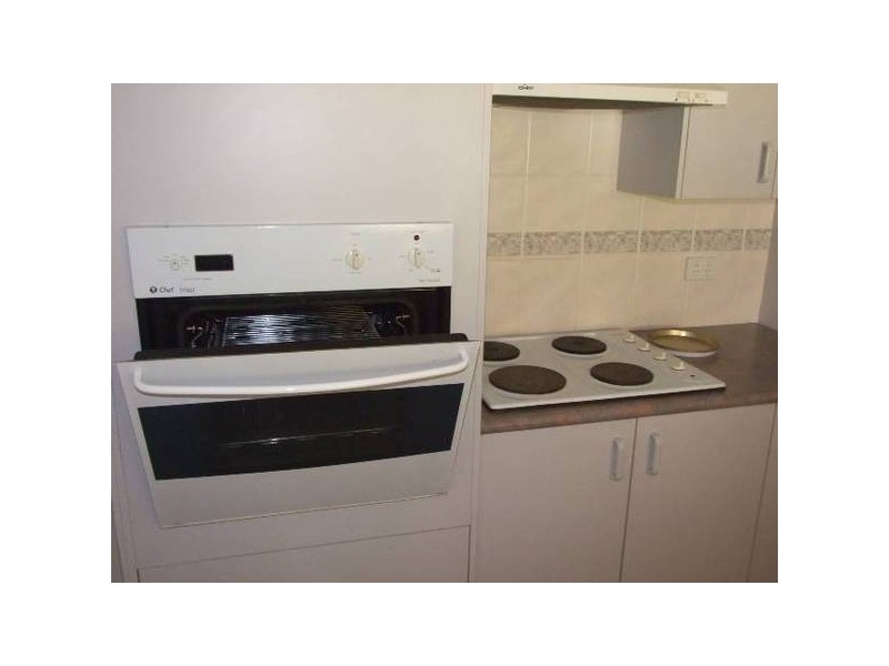 8 Russell Street, Parkes NSW 2870
