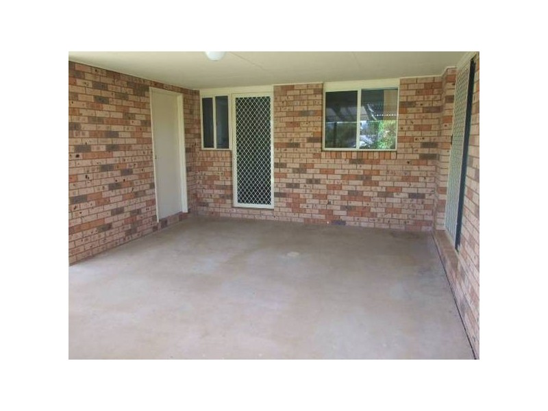 8 Russell Street, Parkes NSW 2870