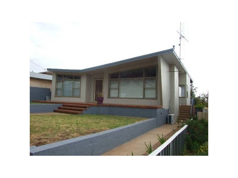 50 High Street, Parkes NSW 2870