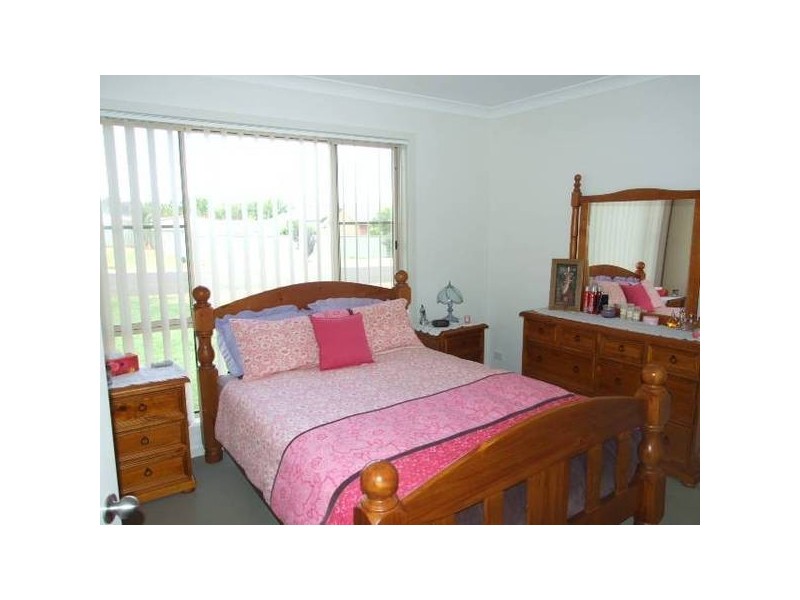 4 Clancy Place, Parkes NSW 2870