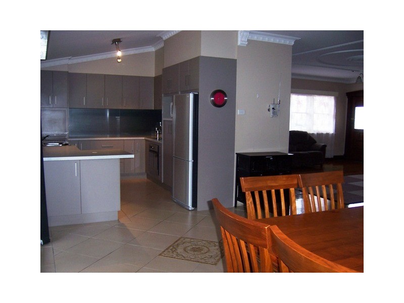 34 Gap Street, Parkes NSW 2870