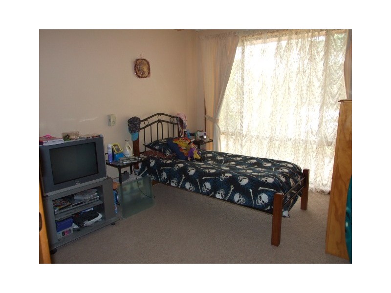 2 Hillcrest Avenue, Parkes NSW 2870