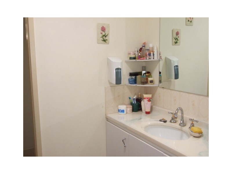 2 Hillcrest Avenue, Parkes NSW 2870