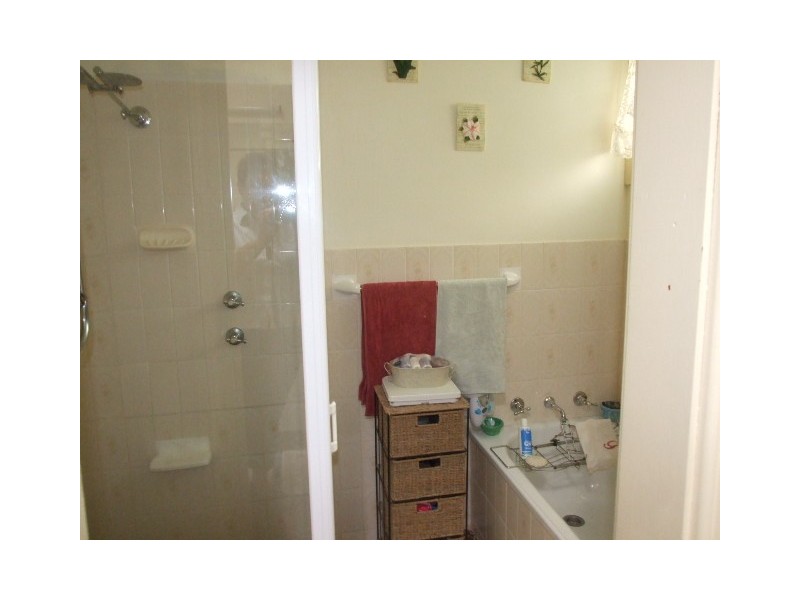 2 Hillcrest Avenue, Parkes NSW 2870