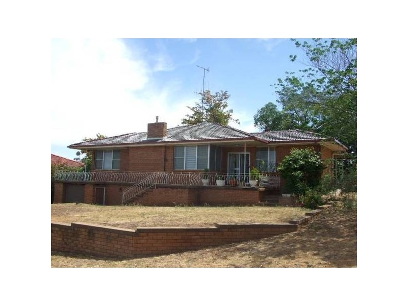 6 Lorger Street, Parkes NSW 2870