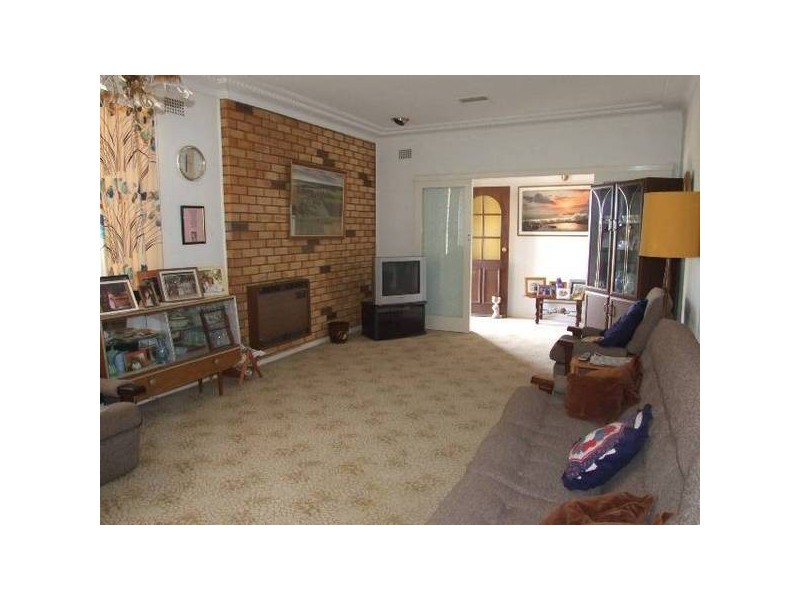 6 Lorger Street, Parkes NSW 2870