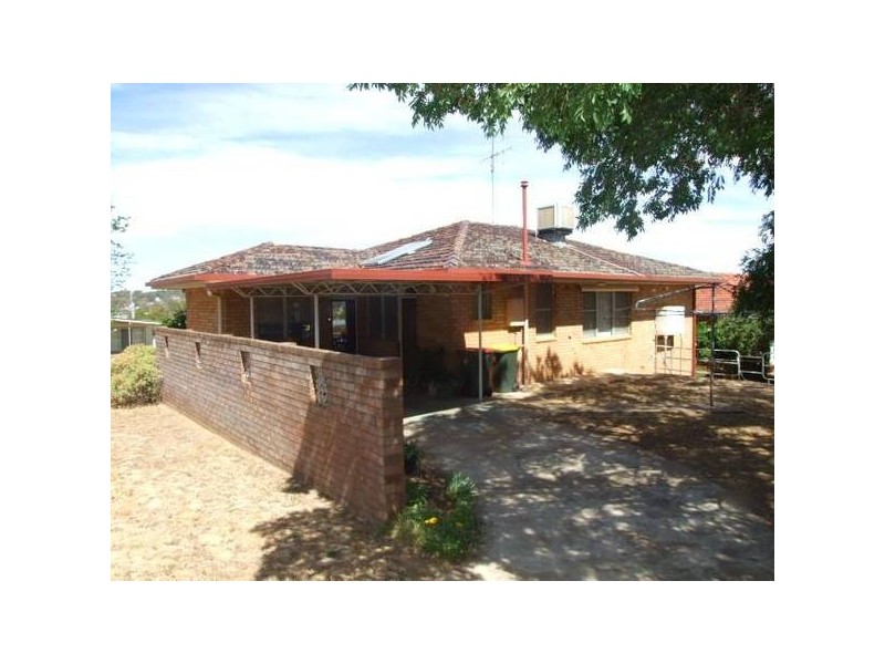 6 Lorger Street, Parkes NSW 2870