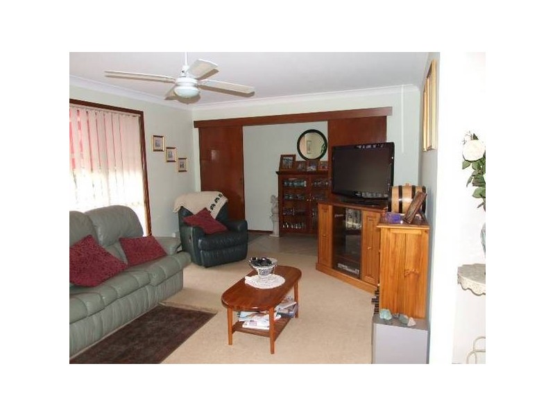6 Bowditch Crescent, Parkes NSW 2870