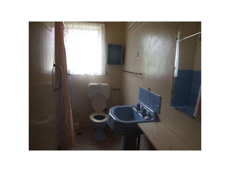 54 Orange Street, Parkes NSW 2870