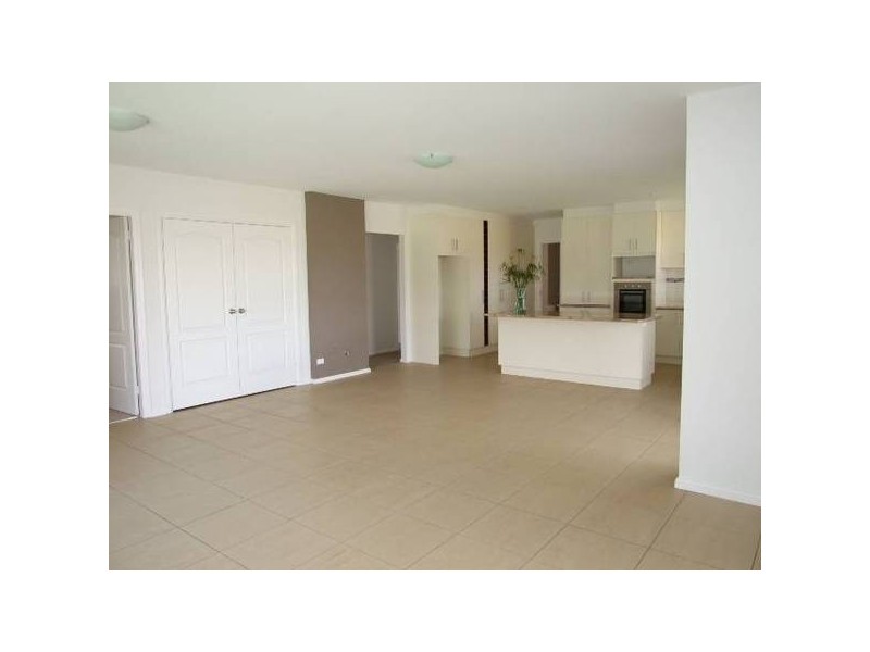 33 Noonan Street, Parkes NSW 2870
