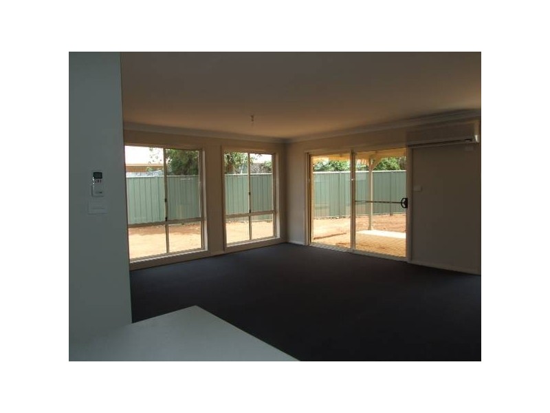 4/80 Close Street, Parkes NSW 2870