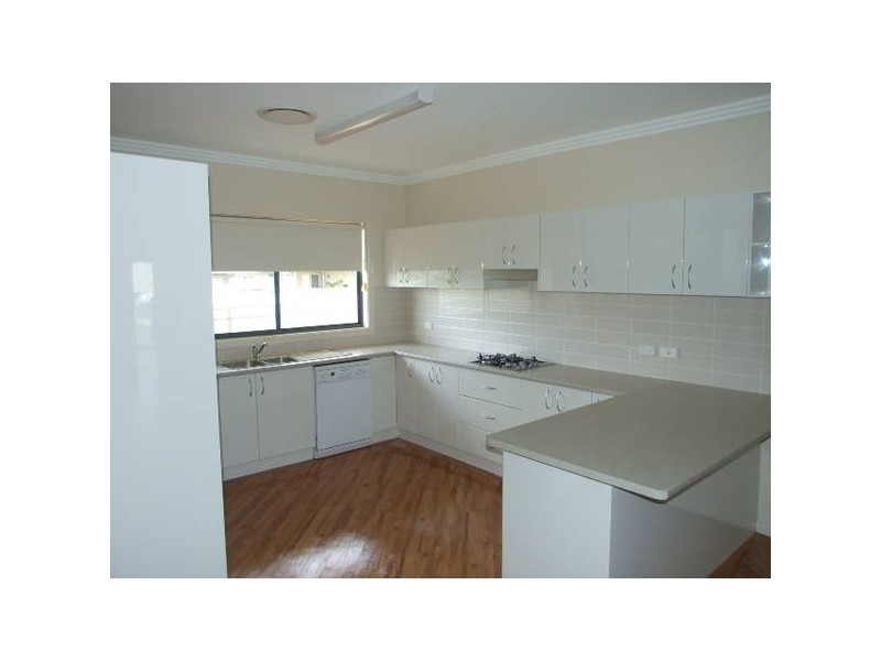 5 Koala Street, Parkes NSW 2870