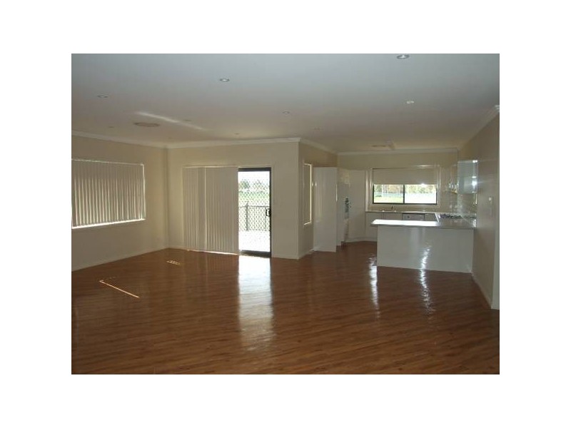 5 Koala Street, Parkes NSW 2870