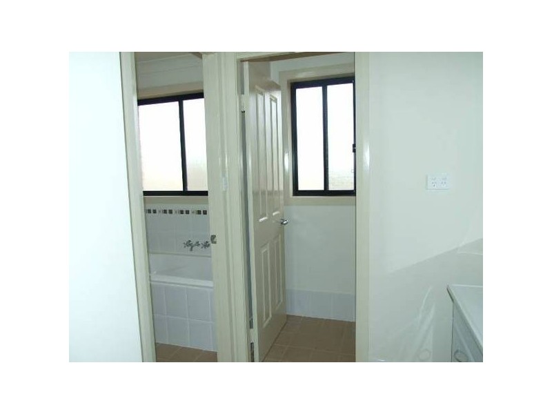 7 Cedar Crescent, Parkes NSW 2870