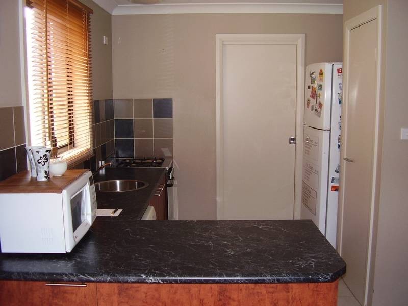 14 George Field Drive, Parkes NSW 2870