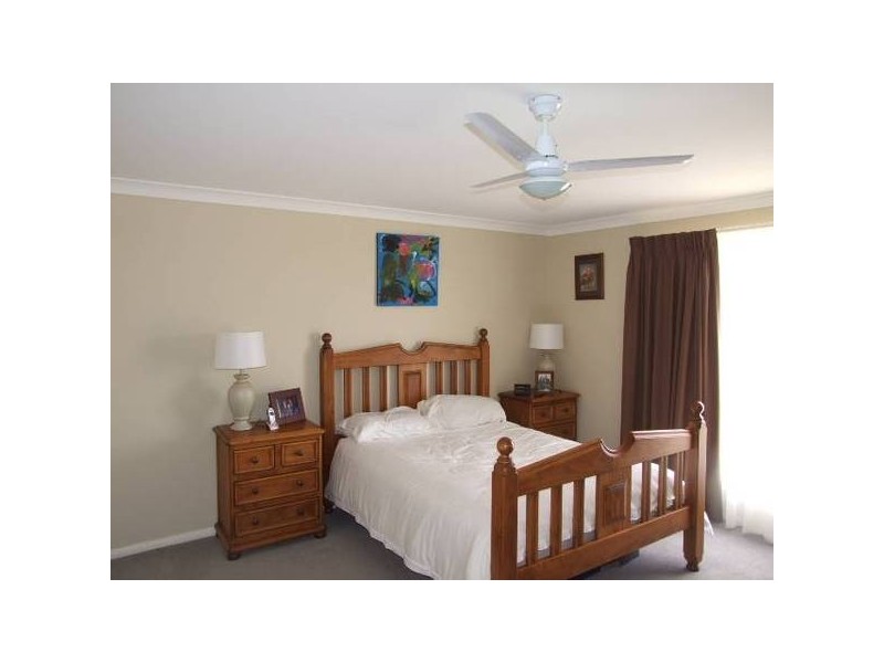 70 Best Street, Parkes NSW 2870