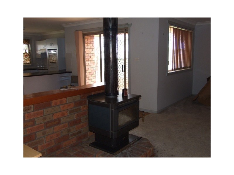 18 George Field Drive, Parkes NSW 2870