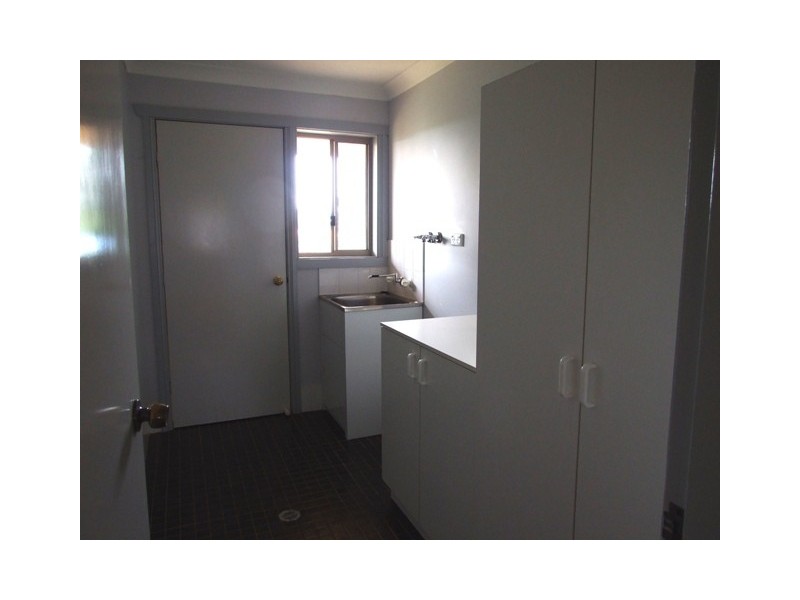 18 George Field Drive, Parkes NSW 2870