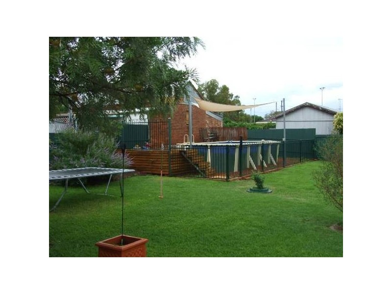 5 Bollinger Street, Parkes NSW 2870