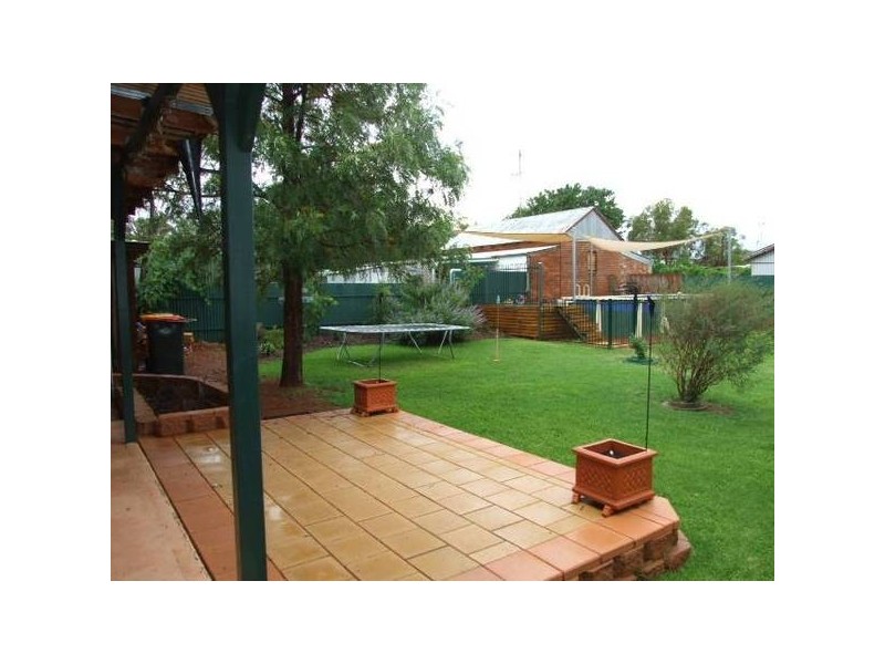 5 Bollinger Street, Parkes NSW 2870