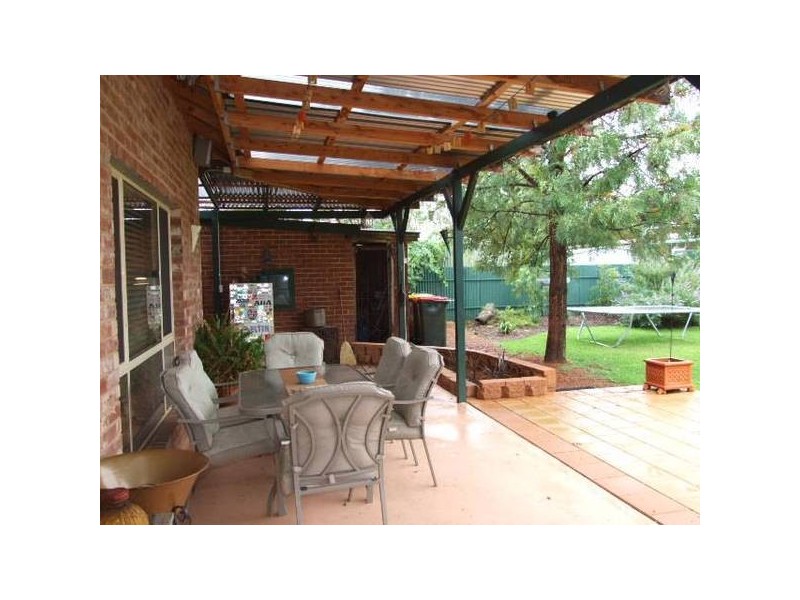 5 Bollinger Street, Parkes NSW 2870