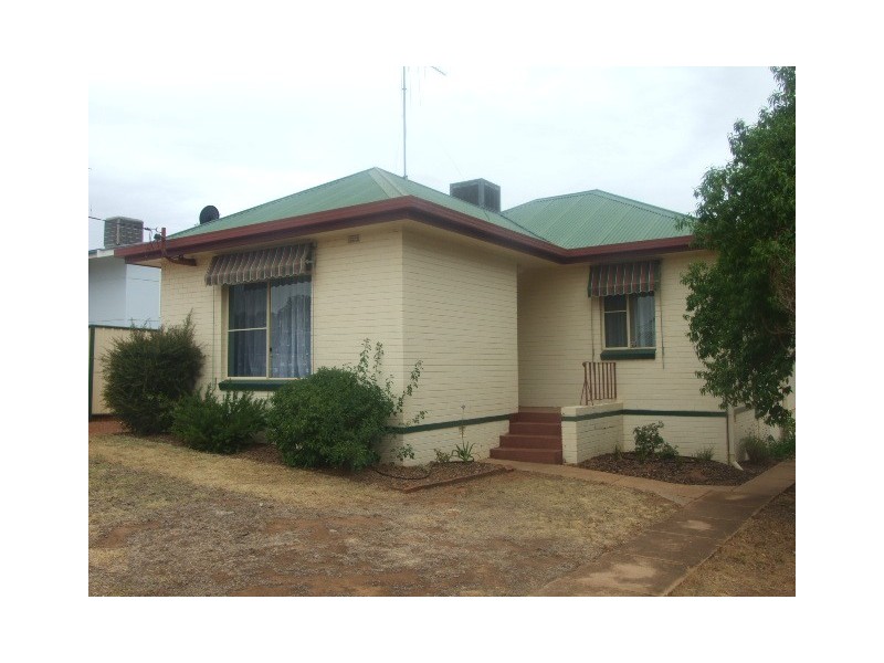 19 Dalley Street, Parkes NSW 2870