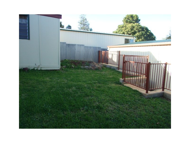 19 Dalley Street, Parkes NSW 2870