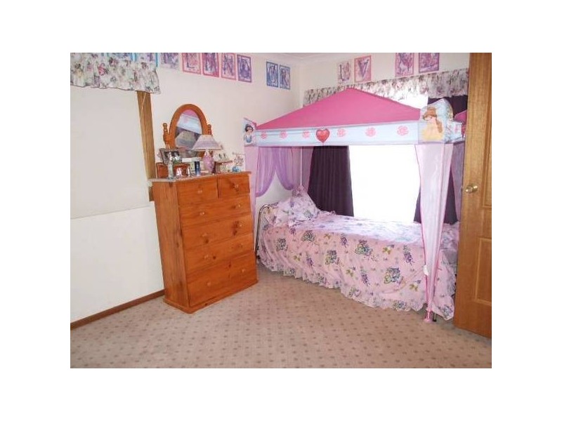 5 Ebelina Crescent, Parkes NSW 2870