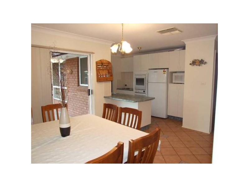 5 Ebelina Crescent, Parkes NSW 2870