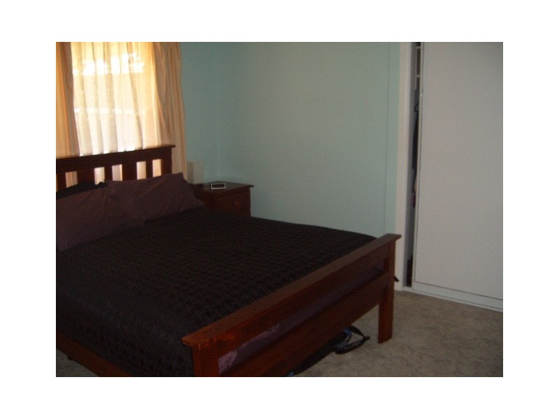 2 Guillan Place, Parkes NSW 2870