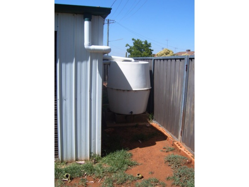 2 Guillan Place, Parkes NSW 2870
