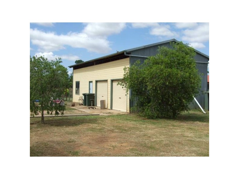 23 Kelly Road, Parkes NSW 2870