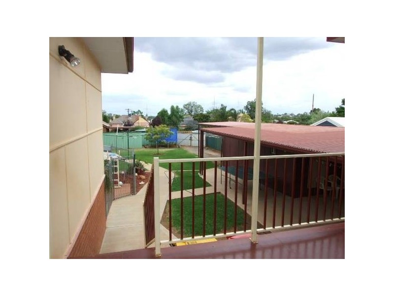 41 Orange Street, Parkes NSW 2870